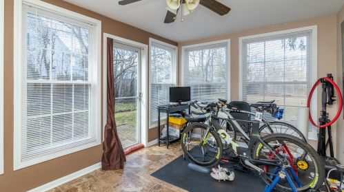 454 Margate Ter, Bannockburn IL  60015-3359 exterior