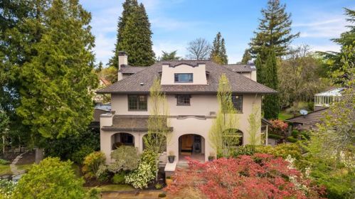 3011 Laurelhurst Dr, Seattle, WA 98105-5330