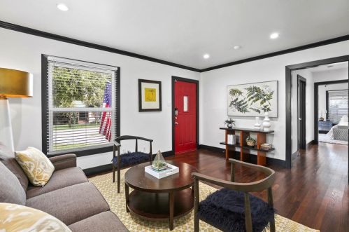 4247 Cresthaven Rd, Dallas TX  75209-3009 exterior