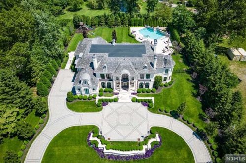 164 Truman Dr, Cresskill, NJ 07626-1710