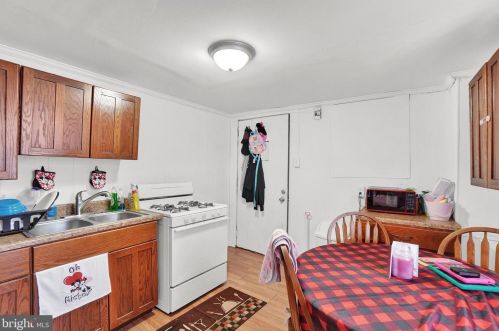 403 Vine St, Lancaster PA  17603-5241 exterior