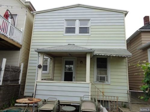38 Semel Ave, Outwater, NJ 07026-3708