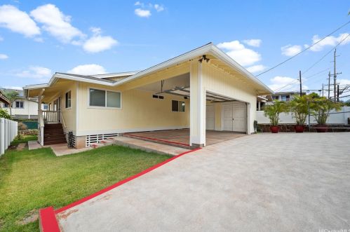 652 9th Ave, Honolulu HI  96816-2101 exterior