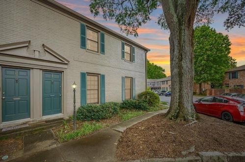 3077 Colonial Way, Atlanta GA  30341-5310 exterior