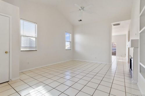 2452 Genoa Way, Aurora CO 80013-6295 exterior