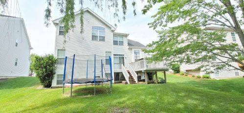 19 Prairie Pointe Ln, Streamwood, IL 60107-2356