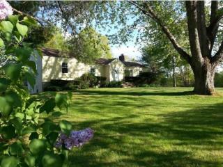 221 Newmarket Rd, Lee, NH 03824-4202