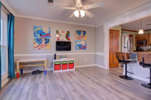 1646 Desford Ct, Marietta, GA 30064-4178