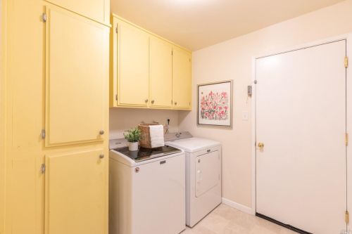 1117 Mountain View Cir, Fairfield CA  94558-5311 exterior