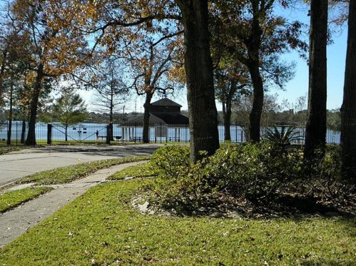 307 Whitecap Dr, Taylor Lake Village TX  77586-5814 exterior