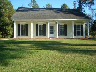 606 Canoe Ct, Albany, GA 31721-8906
