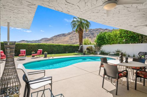 2326 Toledo Ave, Palm Springs, CA 92264-9544