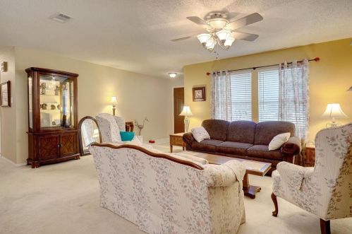 5232 Bedfordshire Dr, Fort Worth TX  76135-1437 exterior