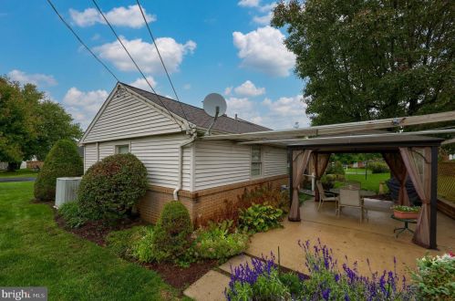 1926 Drexel Ave, Lancaster PA  17602-3302 exterior