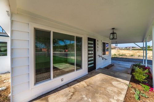 9357 Bellegrave Ave, Riverside CA  92509-2738 exterior