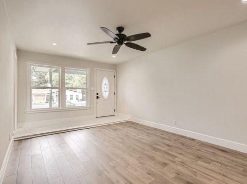 9707 Cottle Dr, Austin TX  78753-4305 exterior