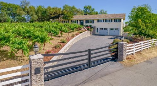 2035 Mceachern Ln, Newcastle, CA 95658-9735