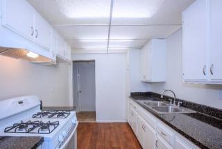 400 Sunkist St, Anaheim CA  92806-4234 exterior