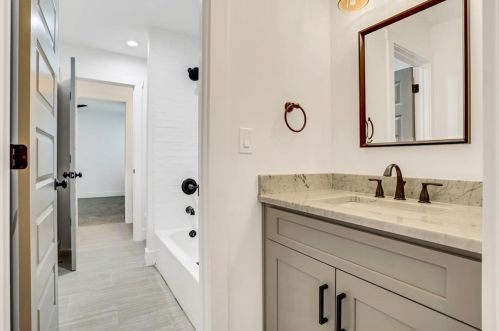 323 Eleanor St, Atlanta GA  30317-2306 exterior