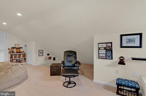 215 Marne Ave, Haddonfield NJ 08033-1444 exterior