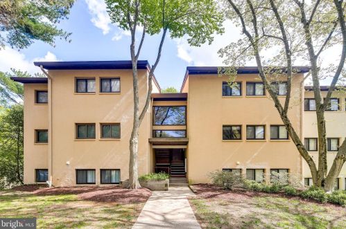5685 Harpers Farm Rd, Columbia, MD 21044-2029