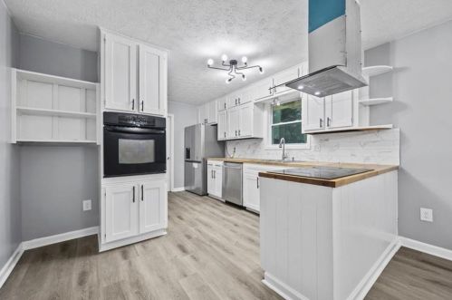 3005 Riviera Dr, Conyers GA  30012-2756 exterior