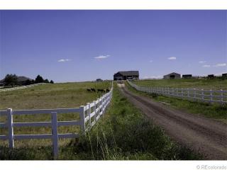 3540 Vanderhoof St, Bennett, CO 80102-8933