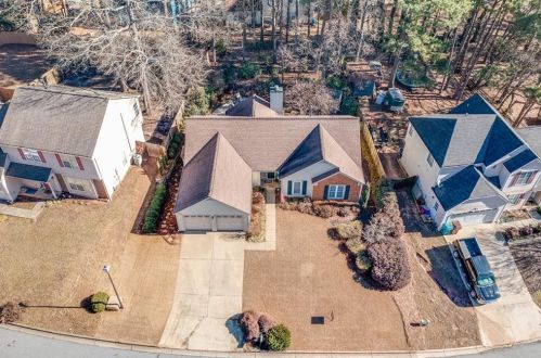 4261 Meadow Dr, Duluth, GA 30096-5251