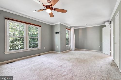 7218 Gentian Ct, Springfield VA  22152-3847 exterior