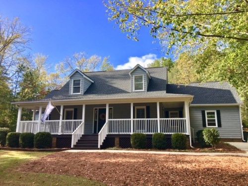 210 Flatwood Rd, Hodges, SC 29653-9494