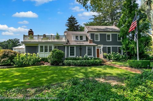 43 Lake Shore Dr, Tinton Falls, NJ 07701-5841