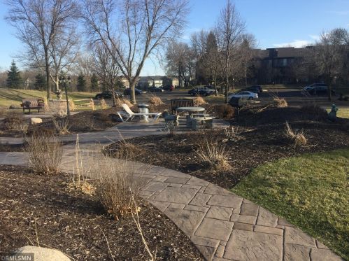 3440 Golfview Dr, Saint Paul MN  55123-2439 exterior