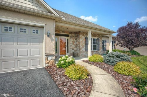 7122 Beaver Creek Rd, Harrisburg, PA 17112-9351