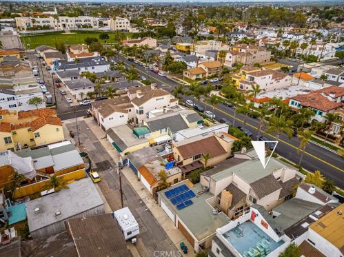 513 15th St, Huntington Beach CA  92648-4045 exterior