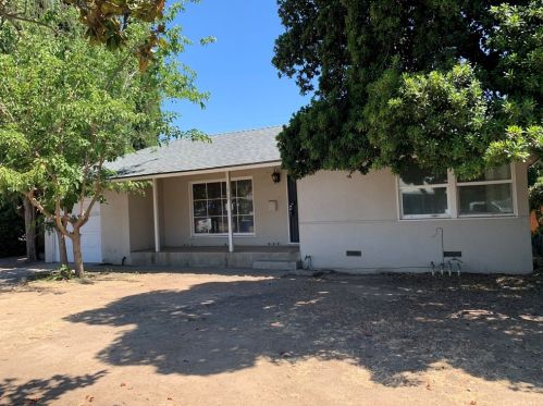 1919 Hampton Way, Fresno, CA 93705-1851