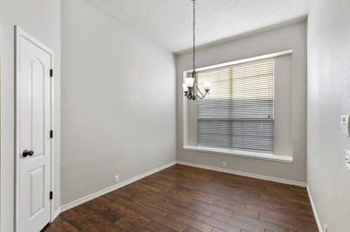 2205 Rachel Ct, Carrollton TX exterior