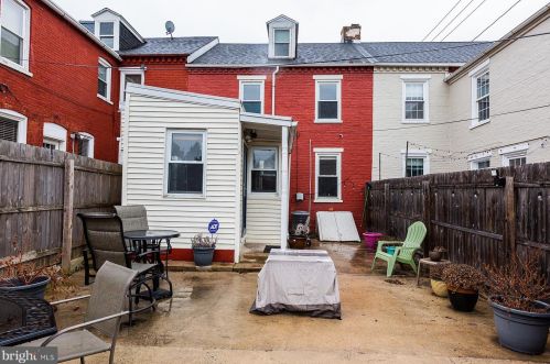 21 Mary St, Lancaster PA  17603-3424 exterior