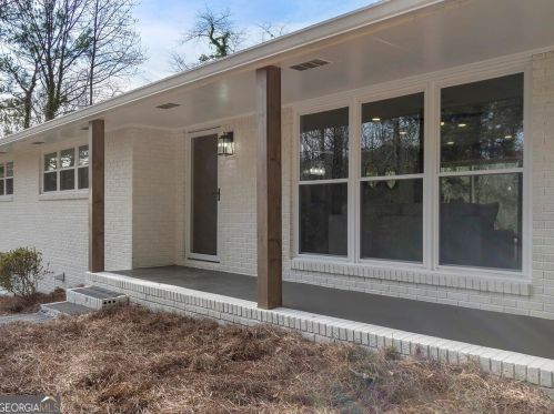 3669 Herschel Rd, Atlanta GA  30337-2306 exterior