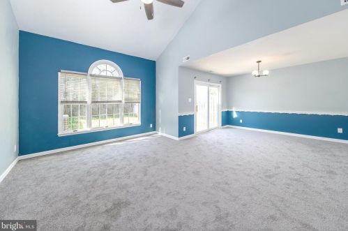 8 Shady Brooke Ct, Auburn, NJ 08085