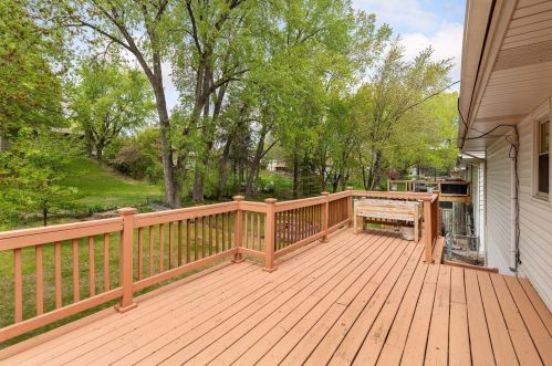 656 17th Ave, Saint Paul MN  55112-6523 exterior