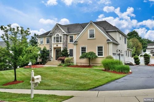 91 Sturr St, Paterson, NJ 07508-2851