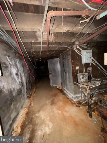 2239 63rd St, Philadelphia PA 19142-2325 exterior