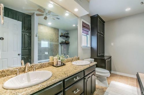 6108 Ridge Rd, Fort Worth TX  76135-1342 exterior