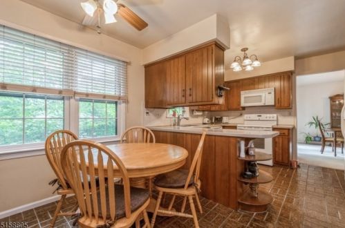 74 Goldfinch Dr, Hackettstown NJ  07840-3023 exterior