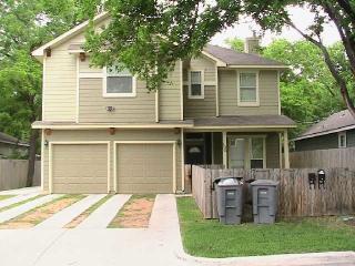 106 Nelray Blvd, Austin TX  78751-1223 exterior
