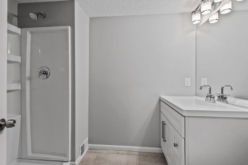2700 2 St, Saint Paul MN  55109-1502 exterior