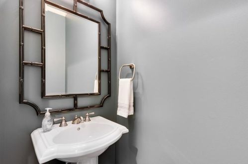 206 Montag Cir, Atlanta GA  30307-5504 exterior
