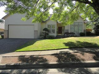 8200 147th Ter, Beaverton, OR 97007-5998