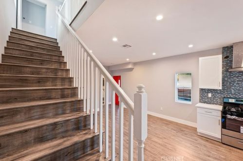 7960 Amestoy Ave, Van Nuys CA  91406-1603 exterior