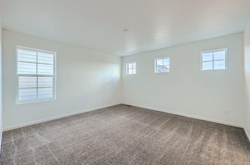 23949 34th Ave, Denver CO  80019-5918 exterior